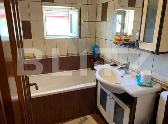 Apartament 3 camere, 65mp, mobilat/utilat, zona Ampoi 2