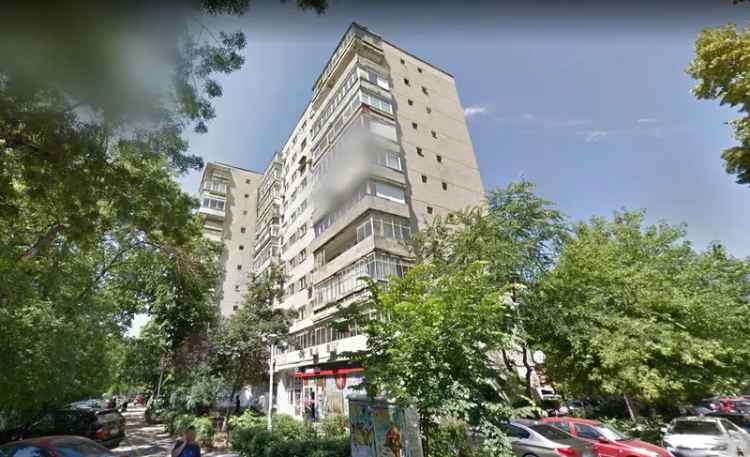 Apartament 3 camere de vânzare în sector 6 București cu dependințe