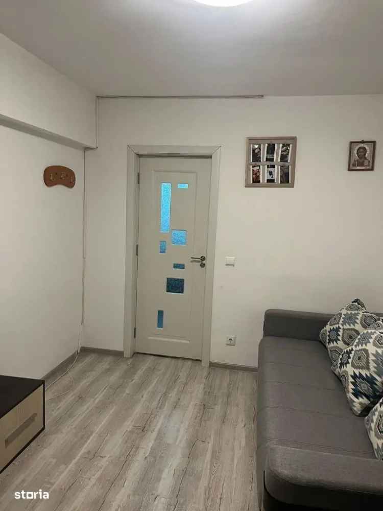 Apartament de vânzare 2 camere decomandat pe strada Oțelarilor