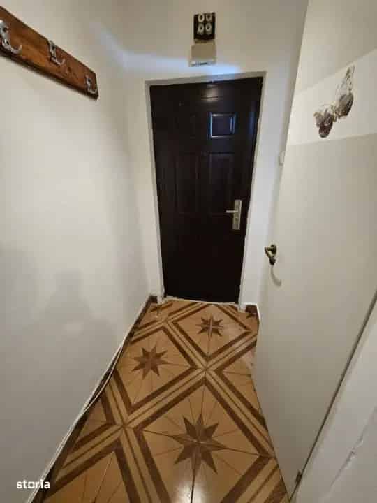 Vânzare apartamente 2 camere mobilate în zona centrală Cora