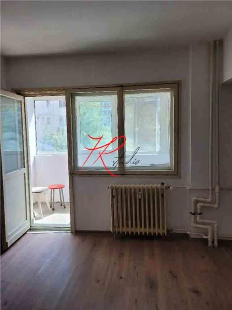 Vanzare apartamente Tei garsoniera cu balcon si baie