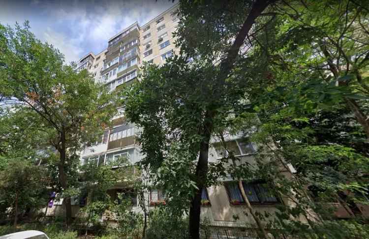 Apartament de vanzare 3 camere sector 6 Bucuresti etaj 1