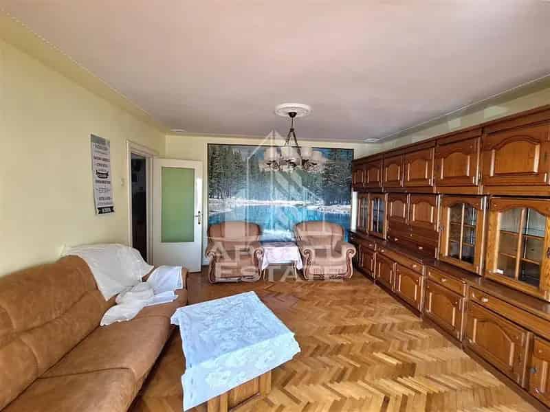 Apartament 3 camere 80 mp Micalaca de inchiriat