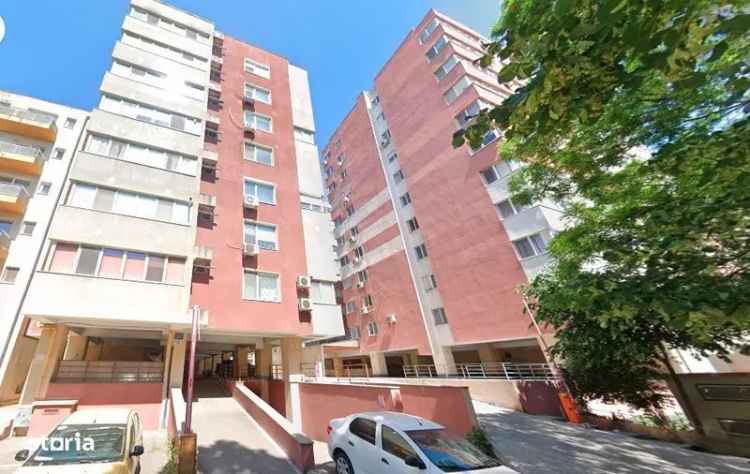 Apartament de vanzare 3 camere cu 2 locuri parcare etaj 8