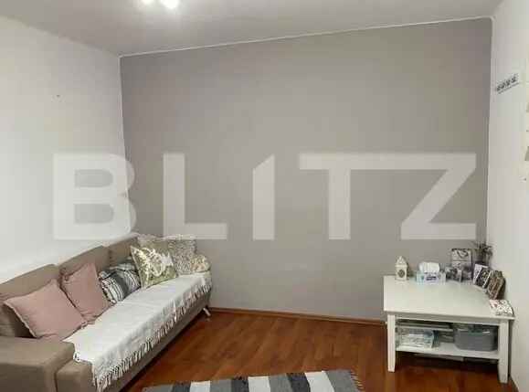 Apartament 2 camere, 43 mp, semidecomandat, zona Centrala