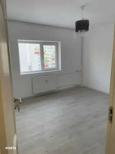 Vânzare apartamente 2 camere decomandate Aleea Botorani 1987