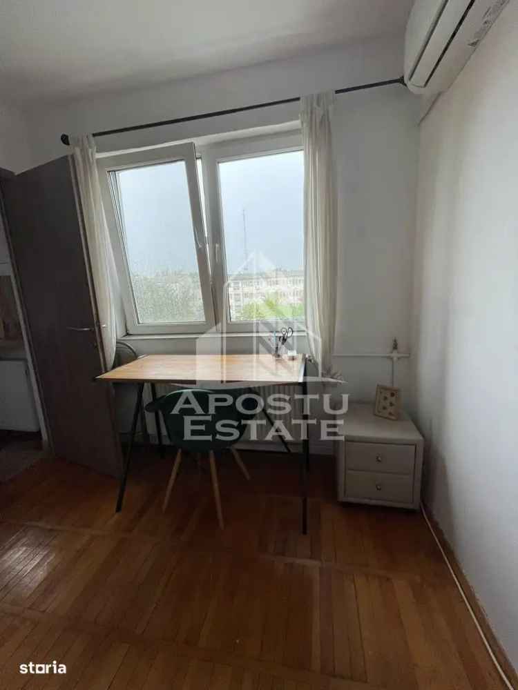 Vanzare apartament cu 2 camere renovat in Sagului