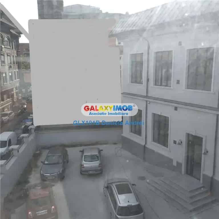 Vila Ultracentrala 1599mp 44 Camere Parcare Curte