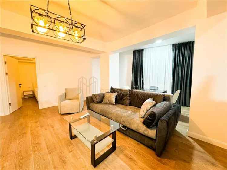 Apartament 3 camere de inchiriat Piata Victoriei