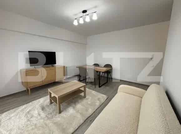 Apartament 3 camere Micro 11 - Decomandat - Mobilat si Utilat