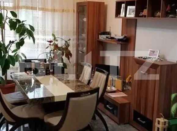 Apartament de 3 camere, 97 mp, zona Frumoasa