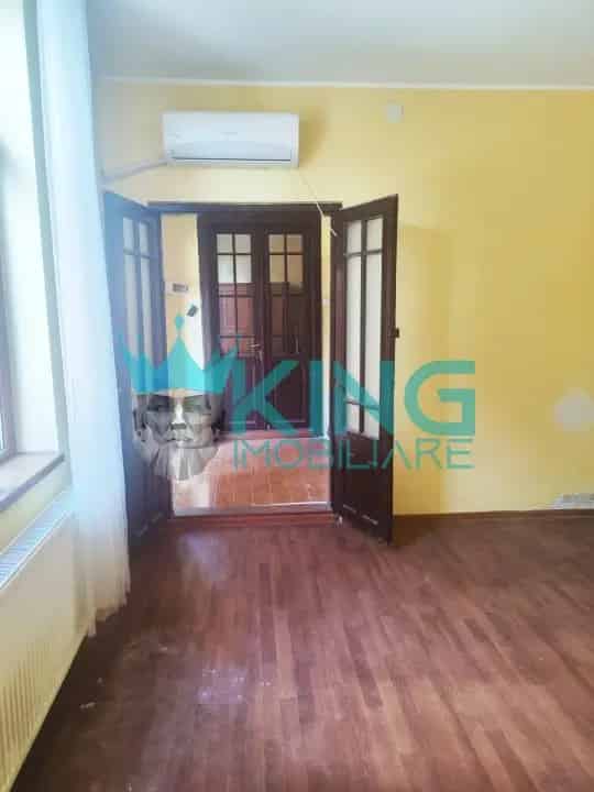 Casa 155mp 6 camere Obor Mosilor Curte 129mp Pivnita