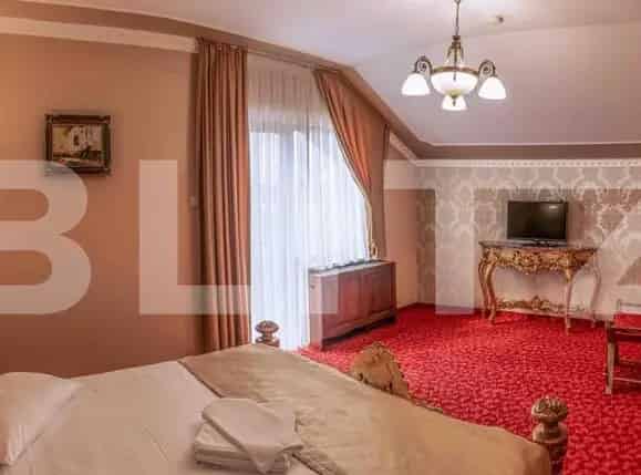 Pensiune Lux Bai Felix 8 Apartamente Piscine Restaurant SPA