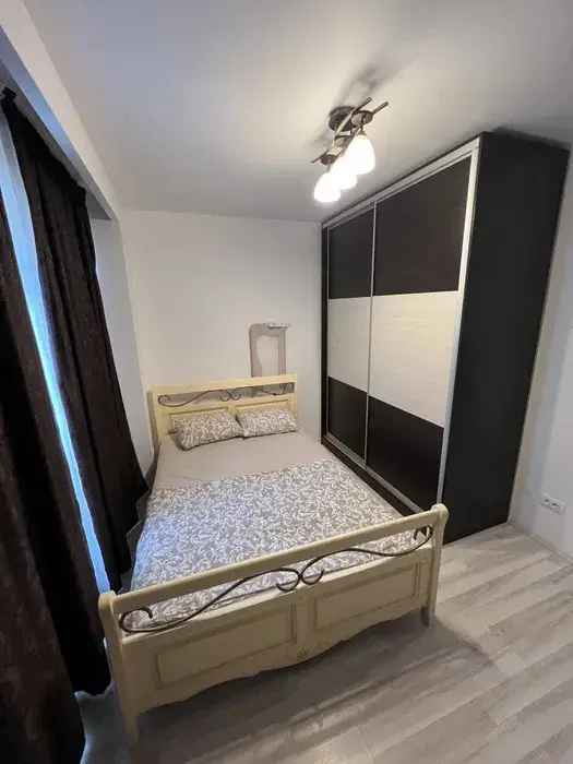 Inchiriere apartamente 3 camere Timpuri Noi cu parcare si 2 bai