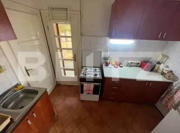 Casa 6 camere zona centrala - Gara Balcon Curte