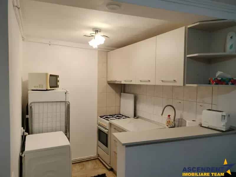 Garsoniera Renovata Centrul Brasov - Ideala Investitii si Rezidential
