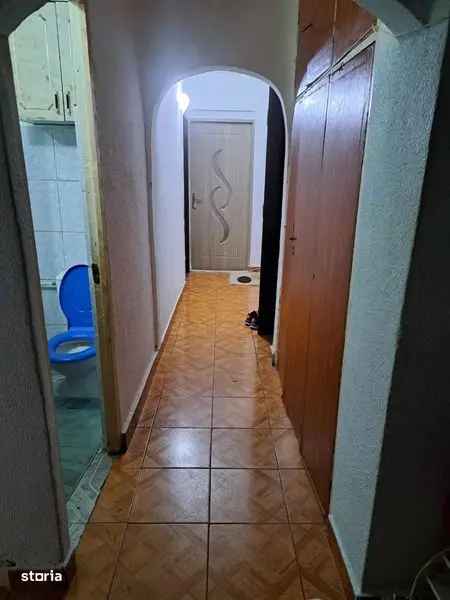 Vânzare apartamente 4 camere parter 100m cu baie dressing la 1 May