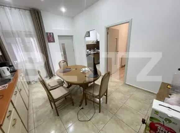 Apartament 3 camere mobilat Sinaia 91 mp Parcare Curte