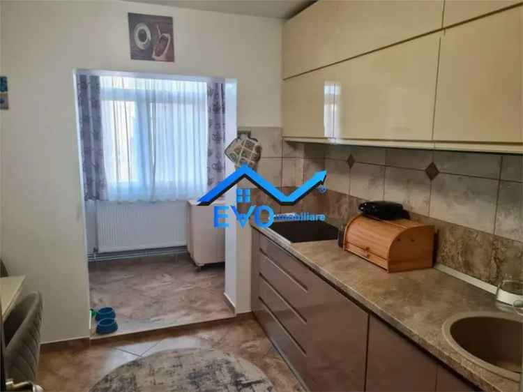 Apartament de vanzare 2 camere decomandat etaj 2 Rondul Vechi