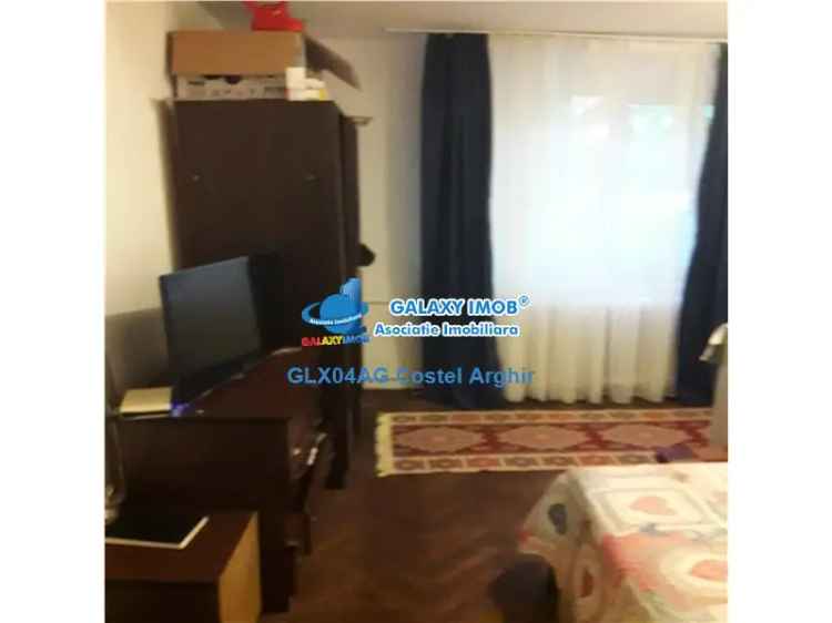 Vand apartament 2 camere SD, parter, Craiovei