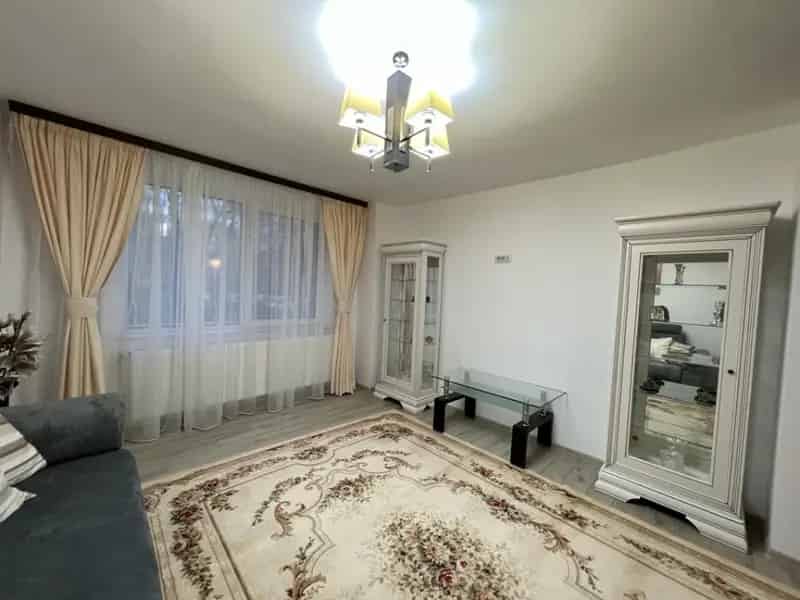 Inchiriere Apartament 3 Camere Tomis II Modern Mobilat
