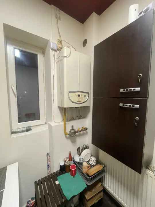 Politehnica-Cotroceni | Apartament 3 Camere In Vila | Curte Comuna | Garaj