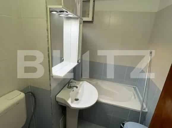 Apartament 40 mp Zona Carpati I