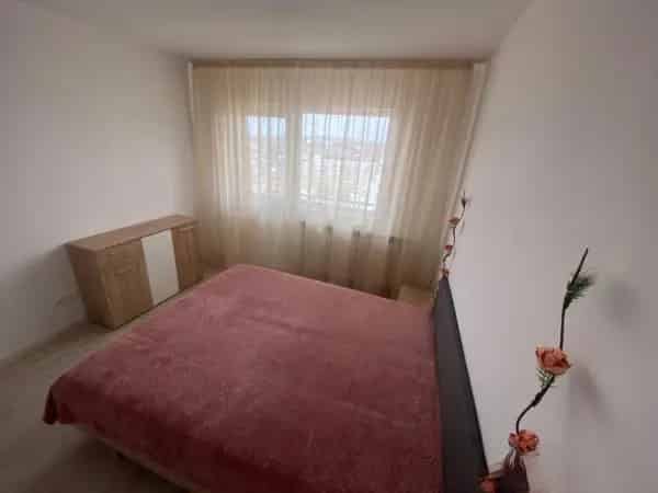 Apartament 3 camere C5 Mobilat Utilat Centrala
