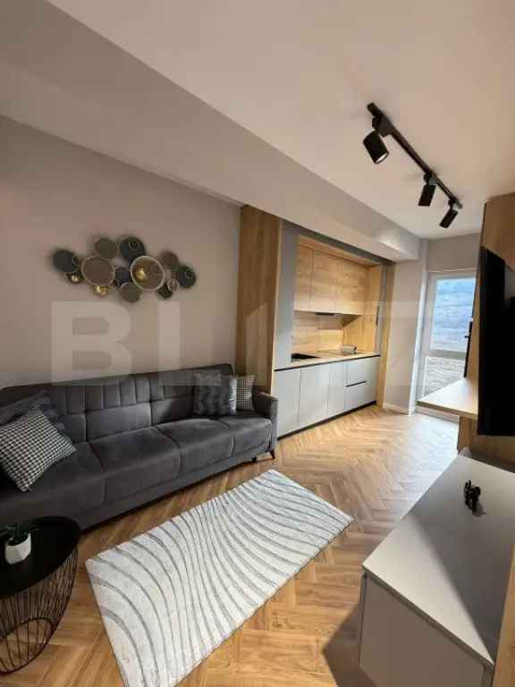 Apartament la cheie, 2 camere, nou, parcare, expunere sudica