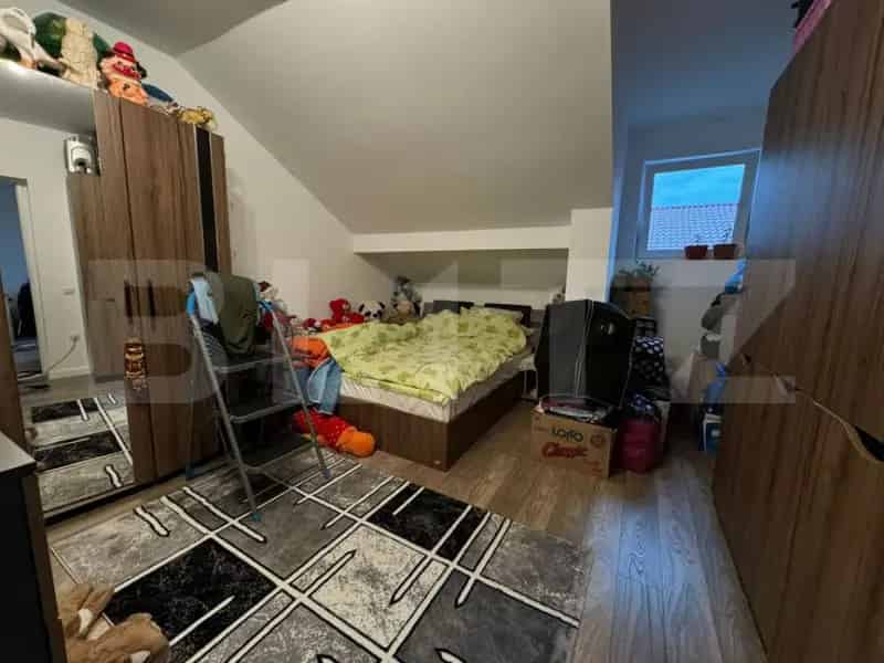 Apartament 2 camere Floresti Mansarda 50mp Semidecomandat