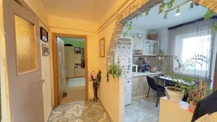 Apartament 3 camere Etaj IV, Carei MV1 -Str. N.Titulescu Nr.21