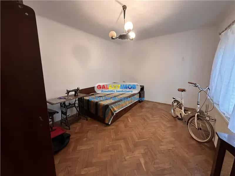 Vanzare 2 Case Ploiesti Zona Republicii 420mp