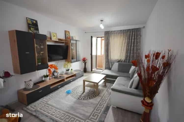 Apartament 3 camere + Parcare (Dobroești)