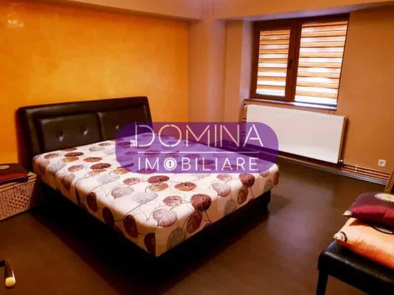 Apartament 3 camere Targu Jiu Bld Republicii