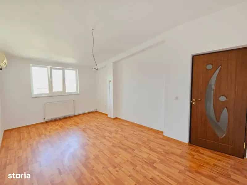 Apartament 3 camere Micro 21 vedere Dunare