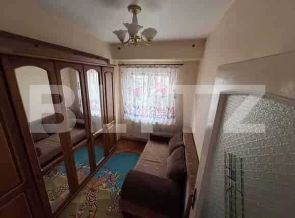 Apartament 4 camere 65mp Piata 1 Mai
