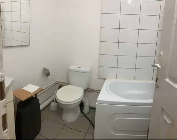 Apartament Familia Titan Metrou Stati STB