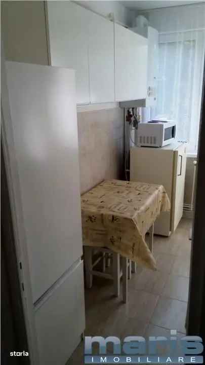 Vanzare apartament 2 camere mobilat in zona Cornisa