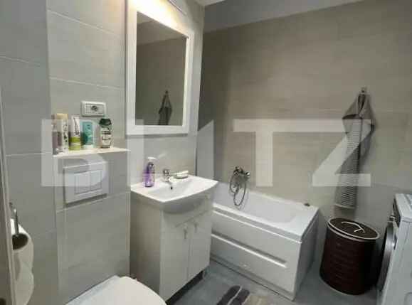 Apartament 2 camere, bloc nou, etaj intermediar, zona Hotel Balada