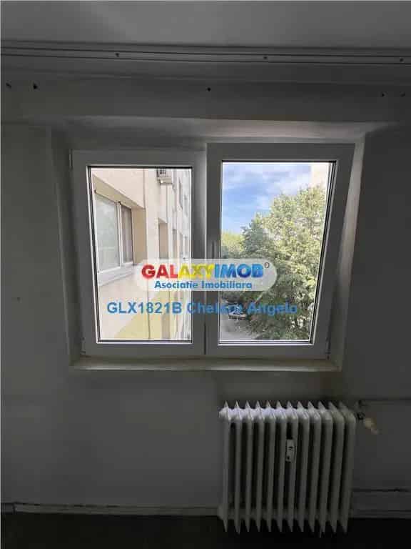 Vanzare apartamente 2 camere Pantelimon decomandat cu balcon