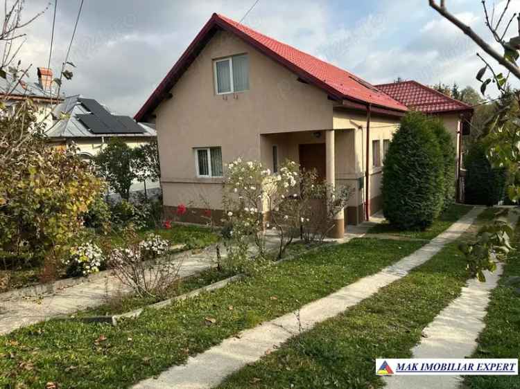 Vânzare vilă 6 camere cu teren 1.050 mp la poalele Munților Iezer