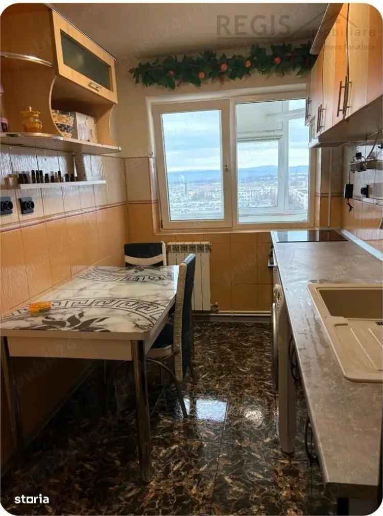 Vanzare apartamente 2 camere semidecomandat Micro 14 renovat