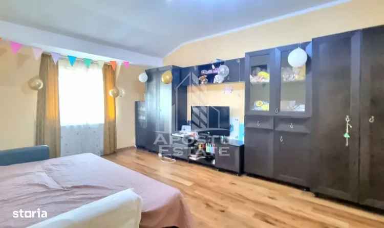 Vanzare apartament 3 camere decomandat zona Lipovei cu centrala proprie