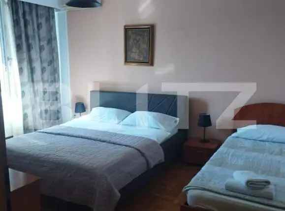 Pensiunea, 13 apartamente, 500mp, zona Mehala