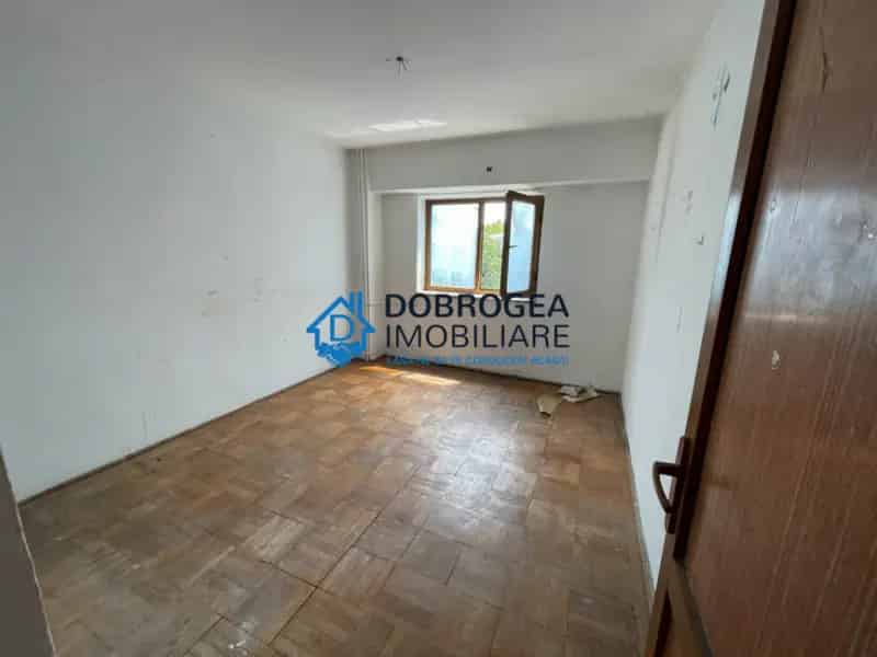 Apartament 3 camere E3 - Renovari - 2 Balcoane