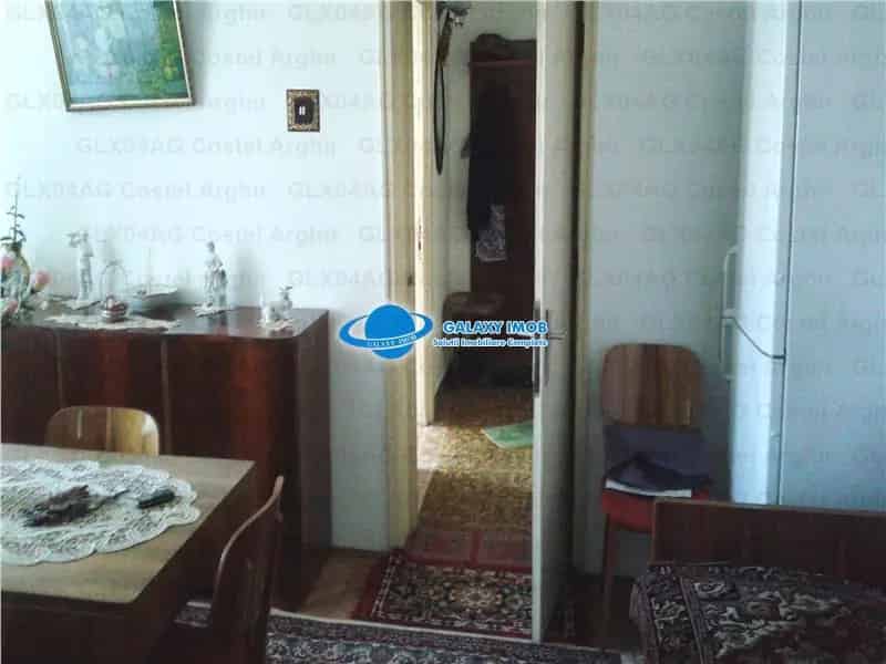 Vand Apartament 2 Camere Campineanu