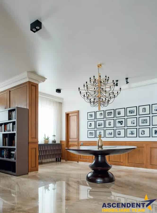 Vila Impunatoare Centrul Brasov Birouri Clinica