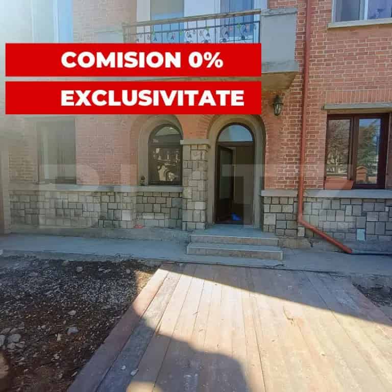 Apartament 2 camere decomandat 61mp Curte 60mp Garaj Boxa Renovata