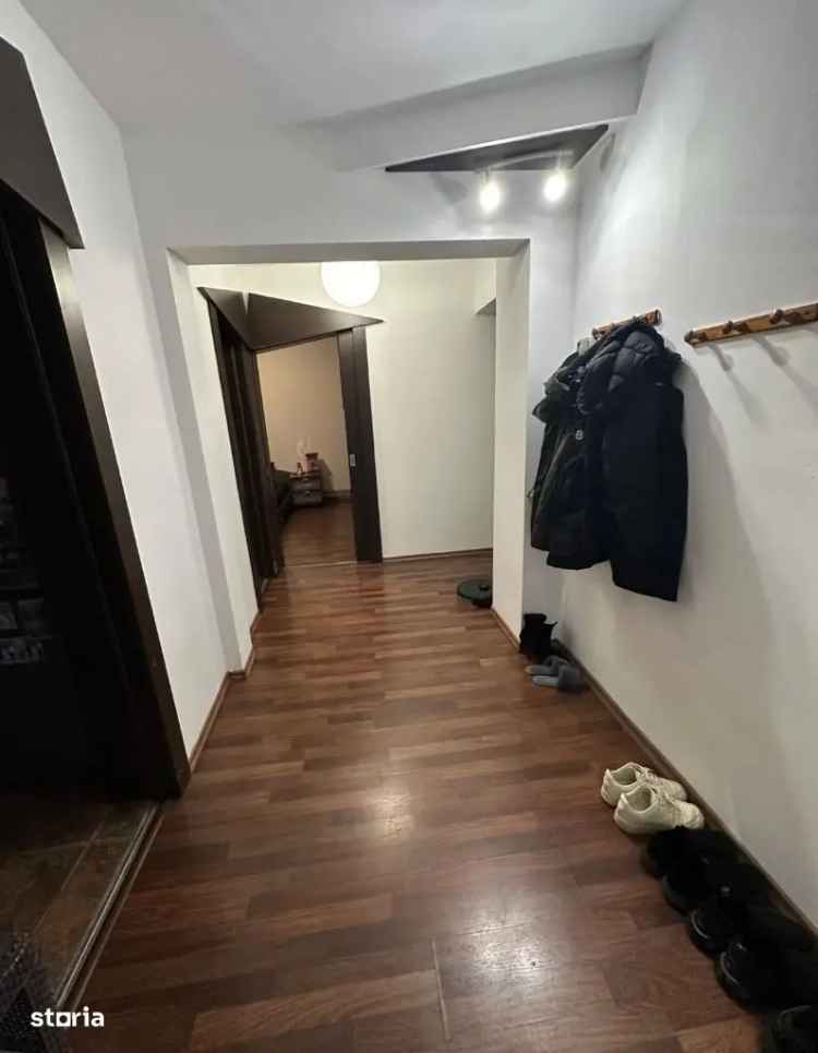 Apartament decomandat de vanzare, zona Dezrobirii, mobilat si utilat