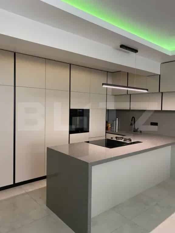 Apartament 3 camere Bistrita zona ISU Lux 80mp Loc Parcare